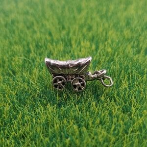 Silver Tone Covered  Wagon Charm